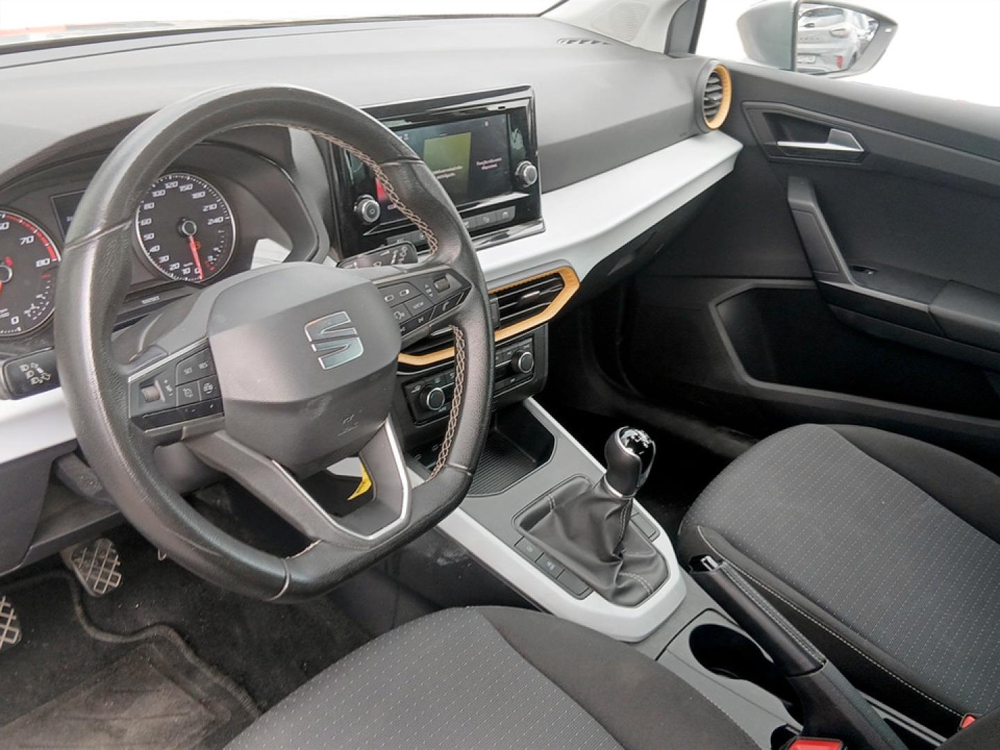 SEAT Arona 1.0 TSI STYLE 6v