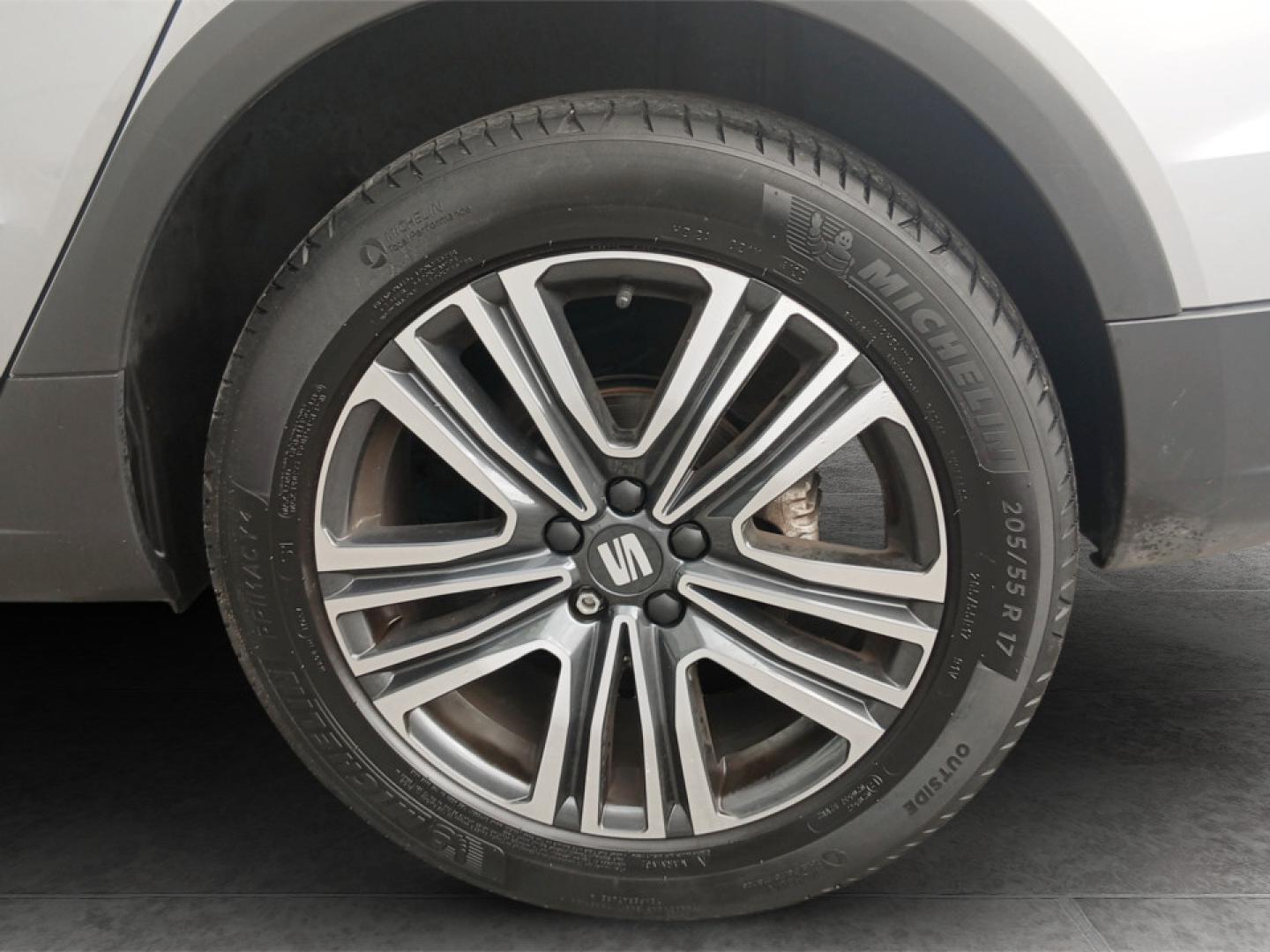 SEAT Arona 1.0 TSI STYLE 5v