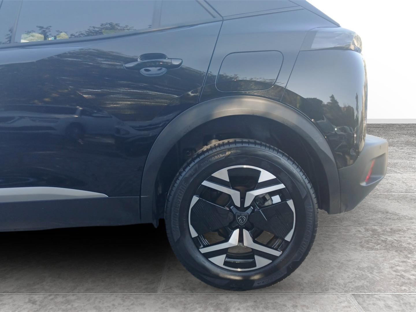 Peugeot 2008 1.2 Hybrid 145 Allure e-DCS6