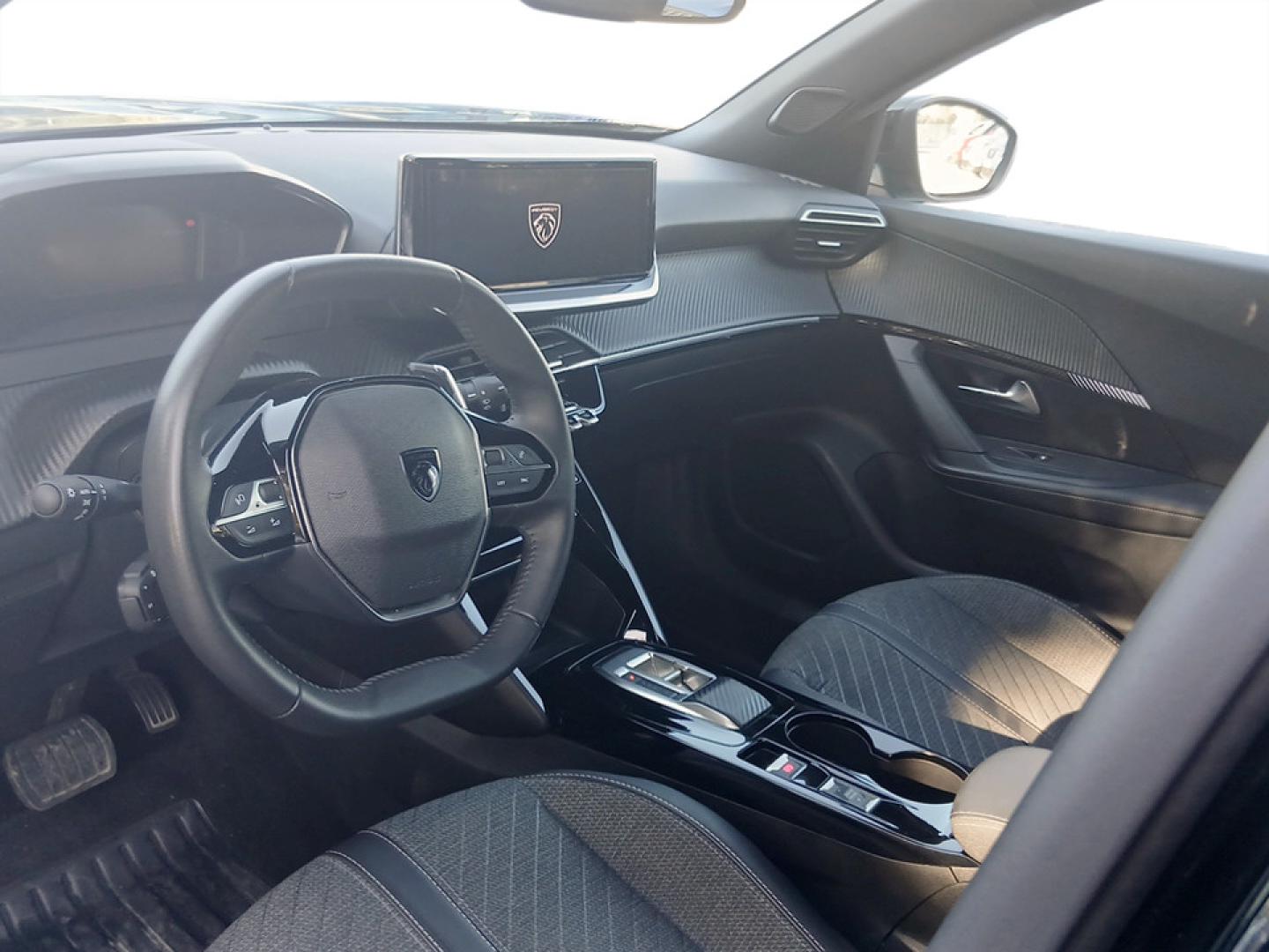 Peugeot 2008 1.2 Hybrid 145 Allure e-DCS6