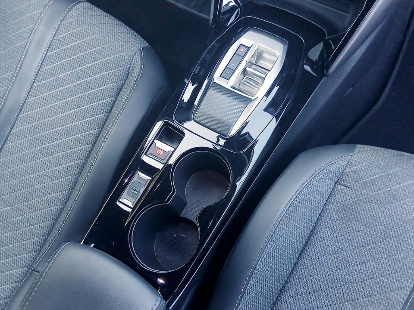 Peugeot 2008 1.2 Hybrid 145 Allure e-DCS6