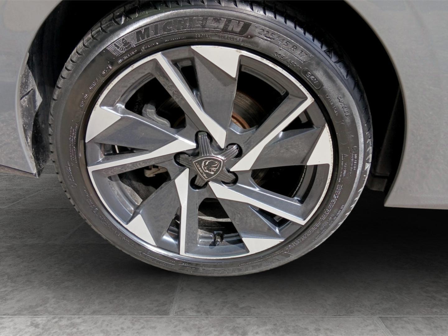 Peugeot 308 SW SW Allure 1.5 BlueHDi 130cv EAT8