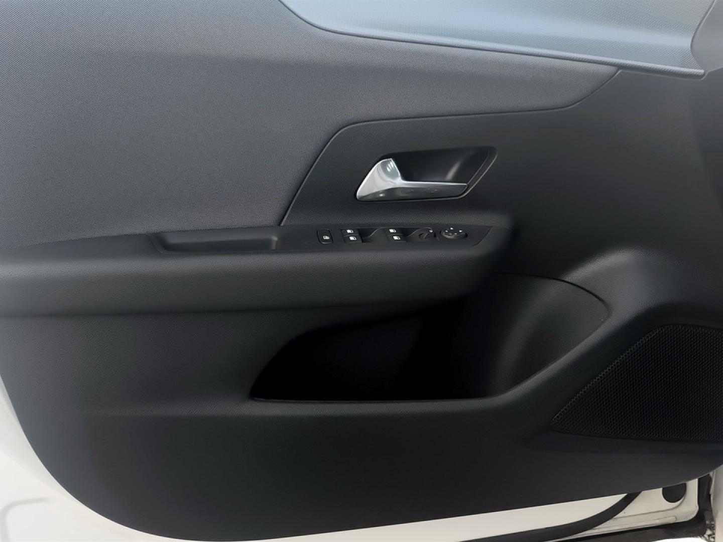 Opel Mokka-e 50 kwh Auto. Business Edition