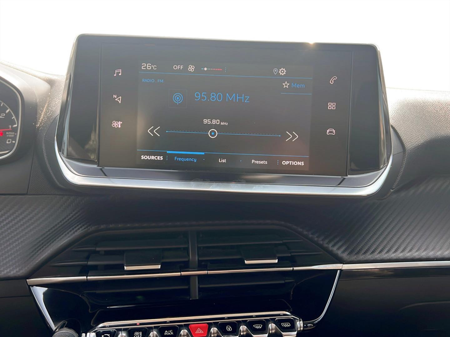 Peugeot 208 1.2 PureTech 75cv Active