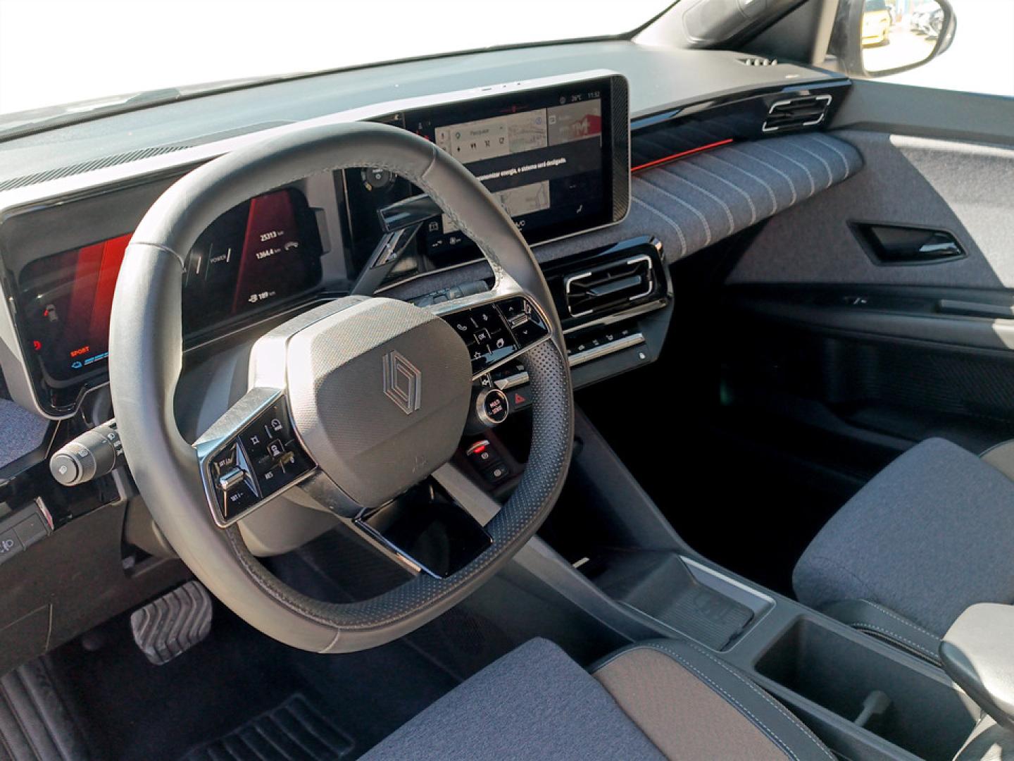 Renault 5 EV52 techno 150 cv autonomia comfort