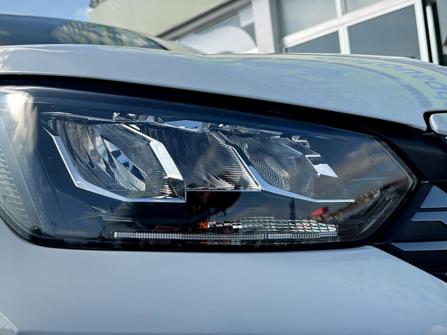 Peugeot 2008 1.2 Hybrid 145 Allure e-DCS6