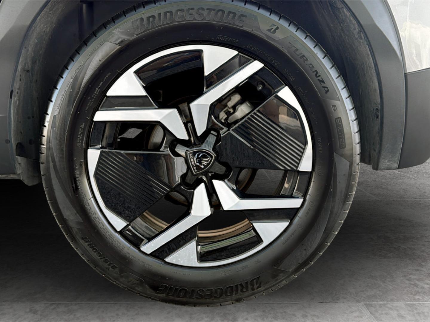 Peugeot 2008 1.2 Hybrid 145 Allure e-DCS6