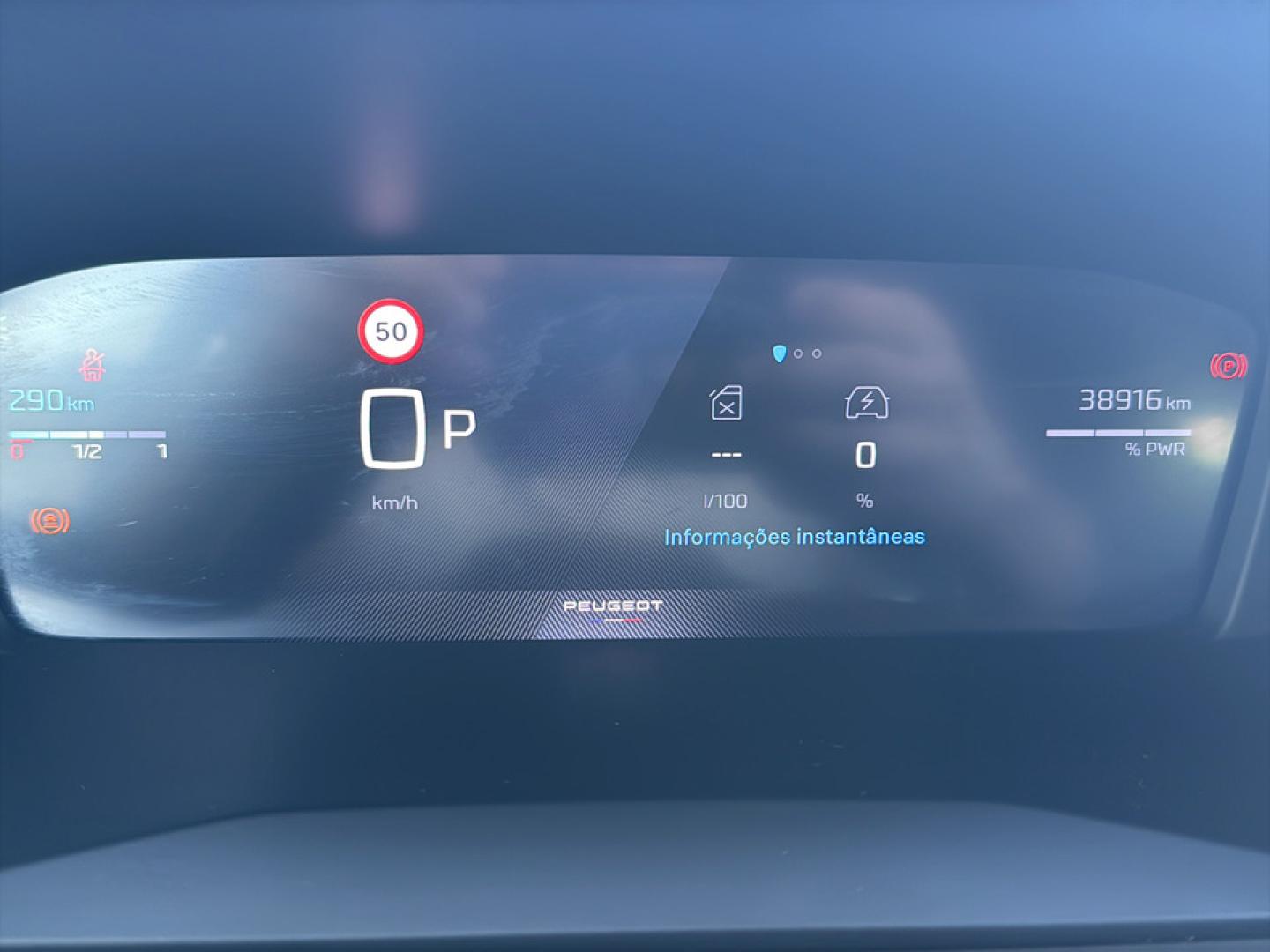 Peugeot 2008 1.2 Hybrid 145 Allure e-DCS6