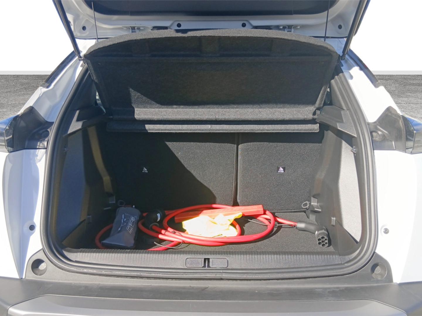 Peugeot e-2008 156 54kWh Allure 5p e-EAT8