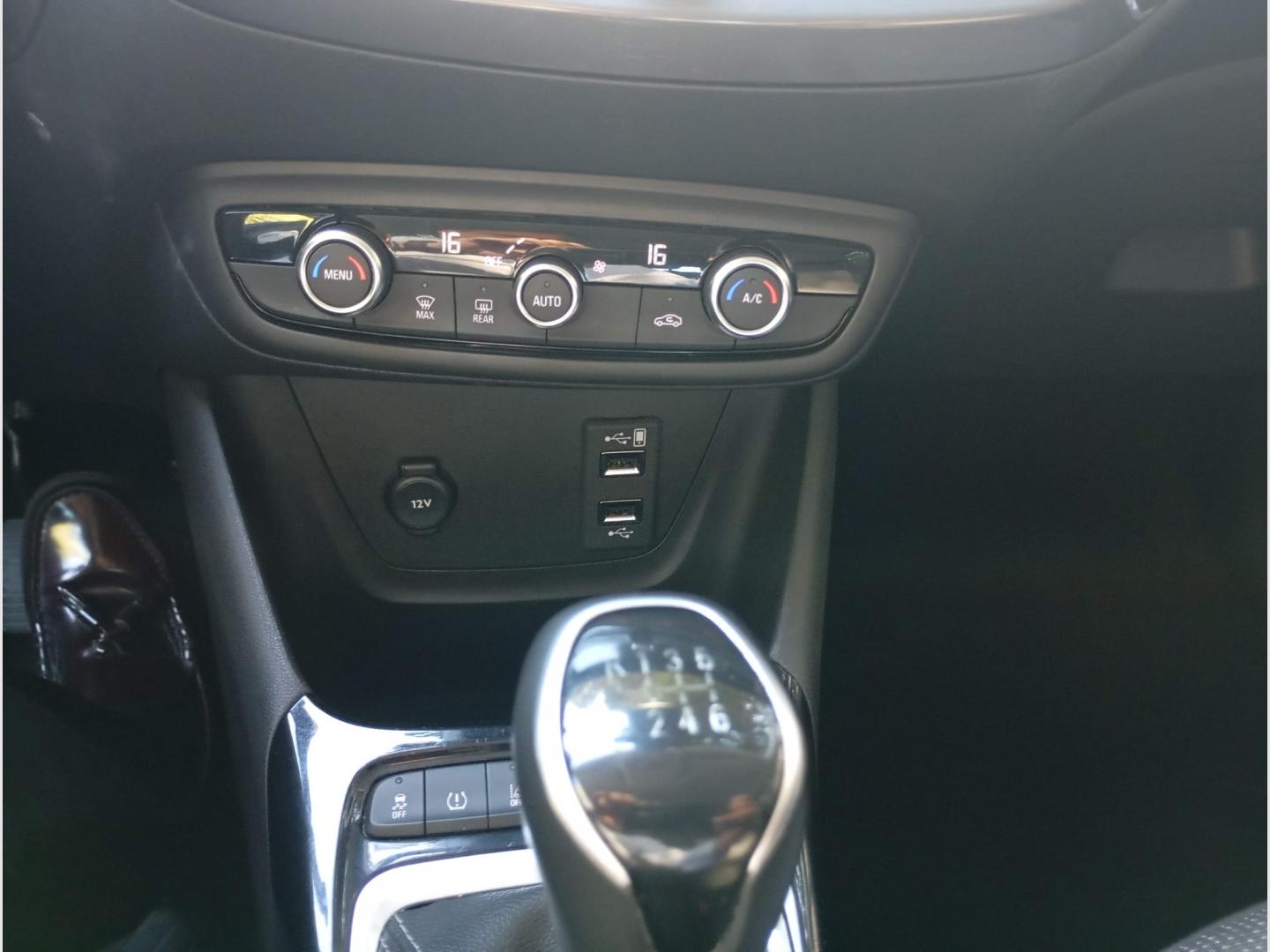 Opel Crossland 1.2T 110cv Elegance