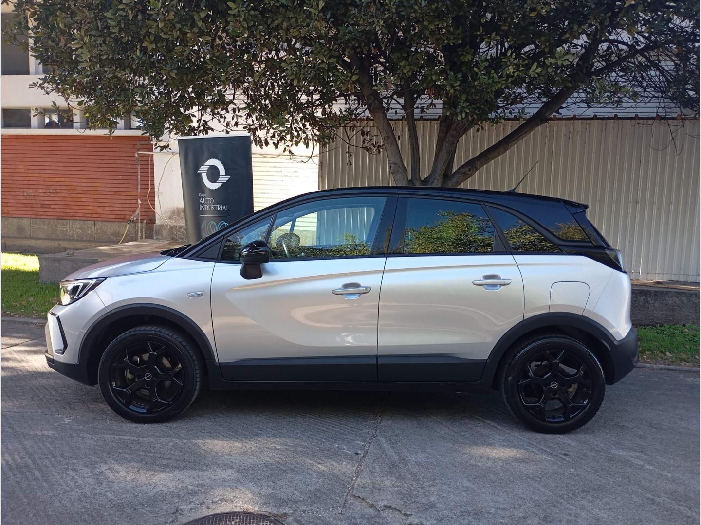 Opel Crossland 1.2T 110cv Elegance