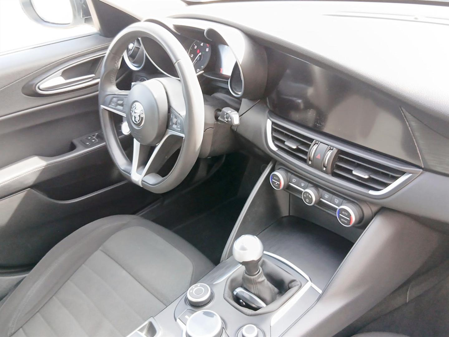 Alfa Romeo Giulia 2.2 Diesel 150cv Super MT6