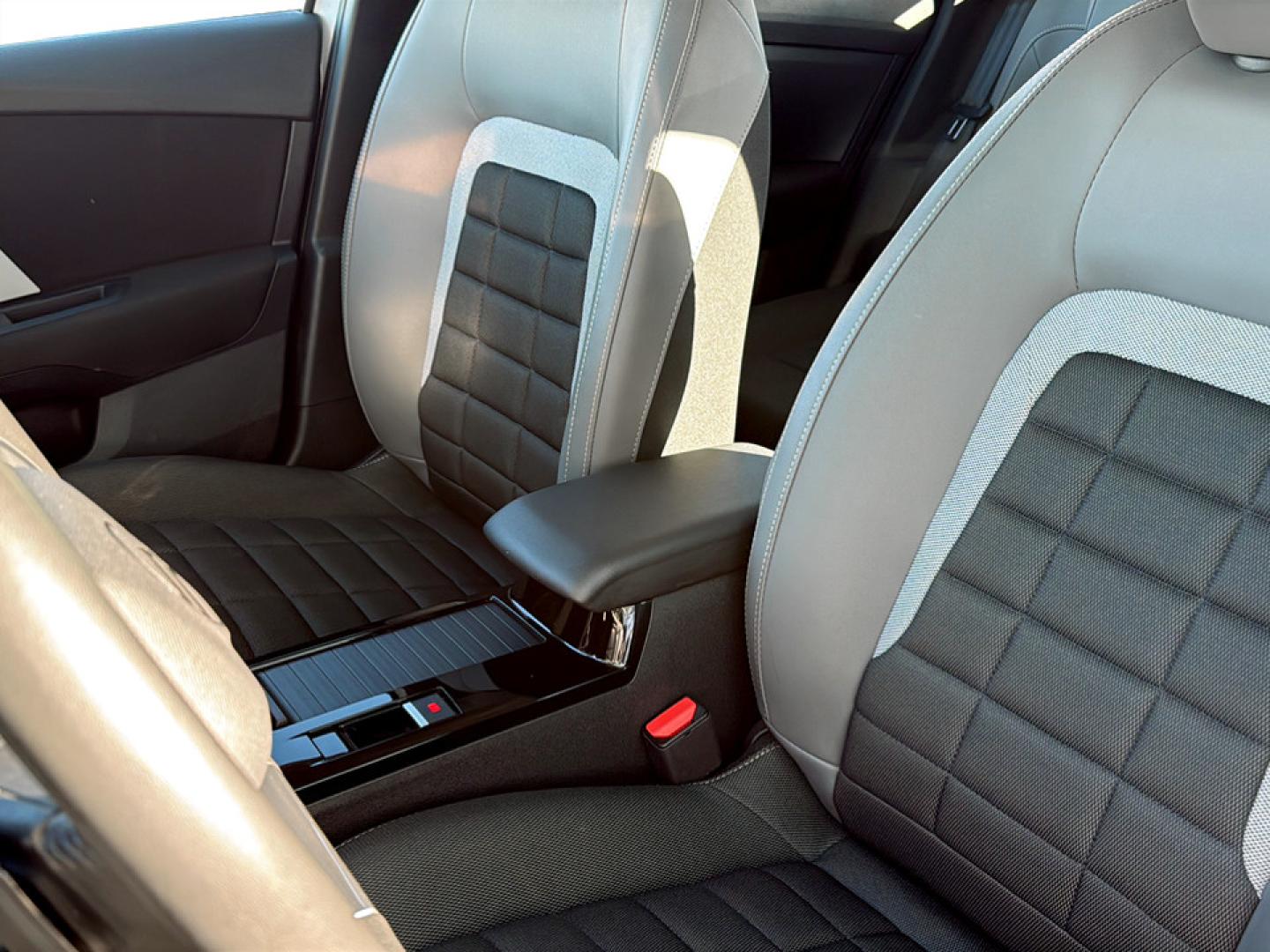 Citroen C4 Híbrido 145 ë-DCS6 Plus
