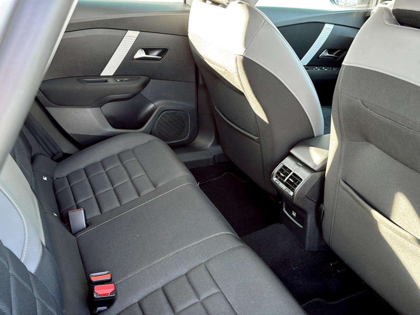 Citroen C4 Híbrido 145 ë-DCS6 Plus