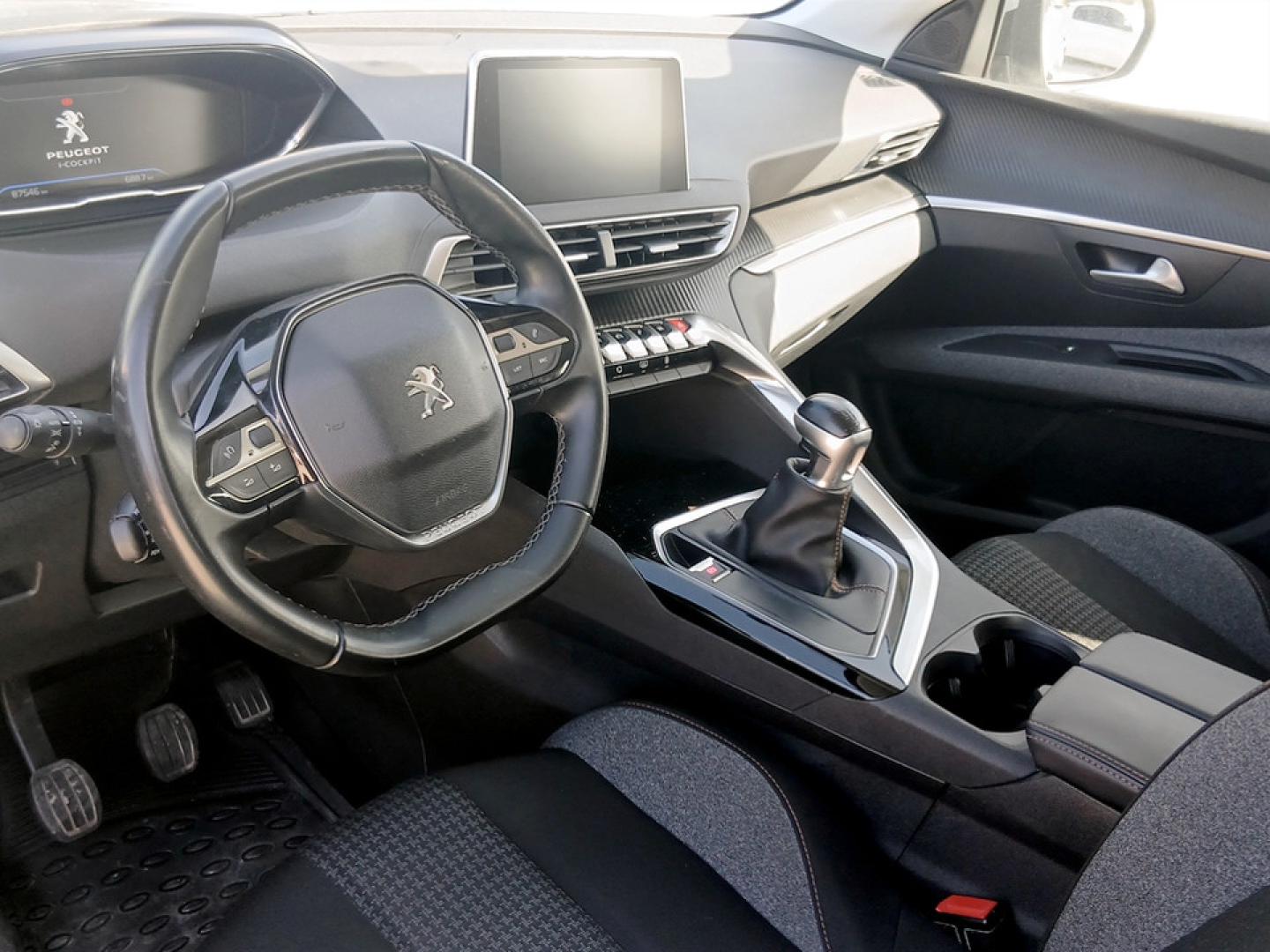 Peugeot 3008 Active 1.5 BlueHDi 130cv Euro 6.2d