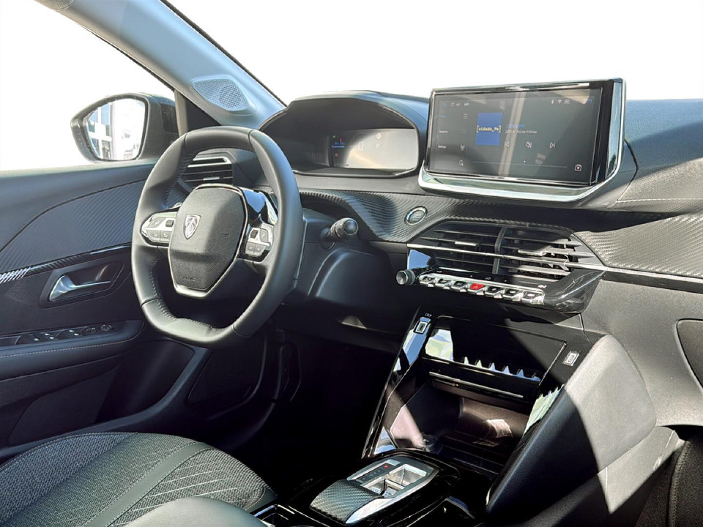 Peugeot e-208 Allure Elétrico 136 cv (100 kW) - Bateria 50 kW