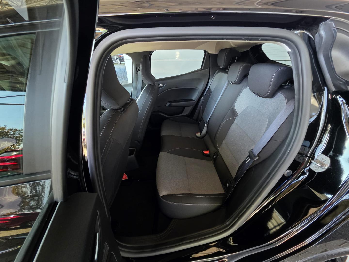Mitsubishi Colt 1.0 MPI-T 6MT Kaiteki
