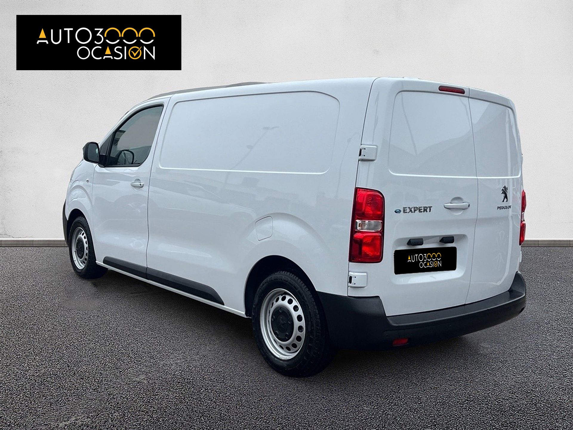 Peugeot Expert e-Expert Furgón 100kW Batería 75kWh Std