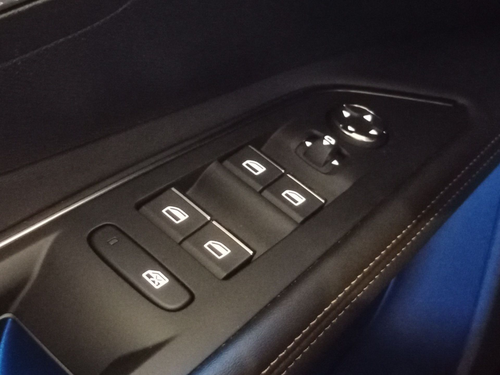 Peugeot 3008 1.2 100KW GT eDCS6