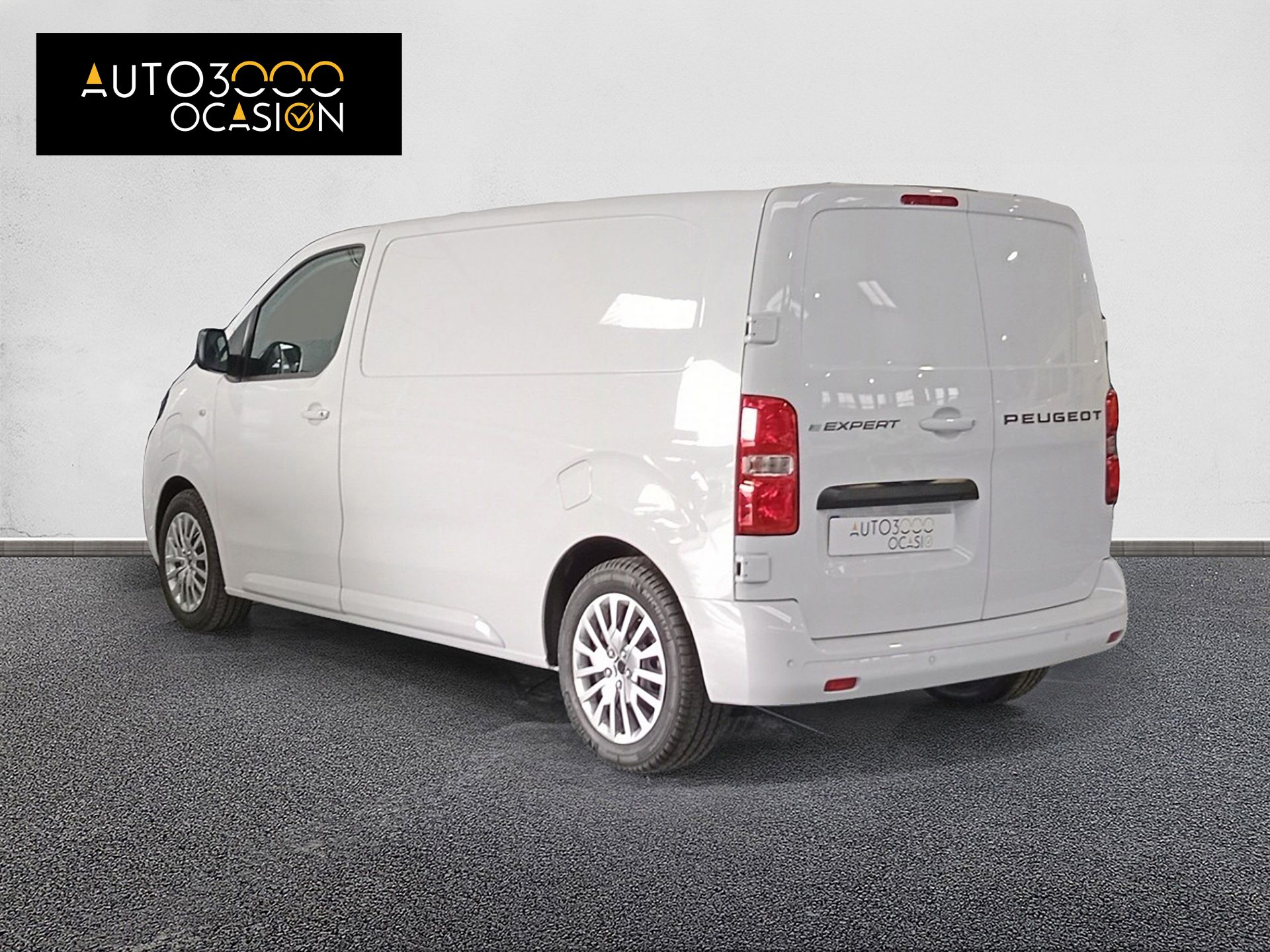 Peugeot e-Expert e-Expert Furgón 100kW Batería 75kWh Std