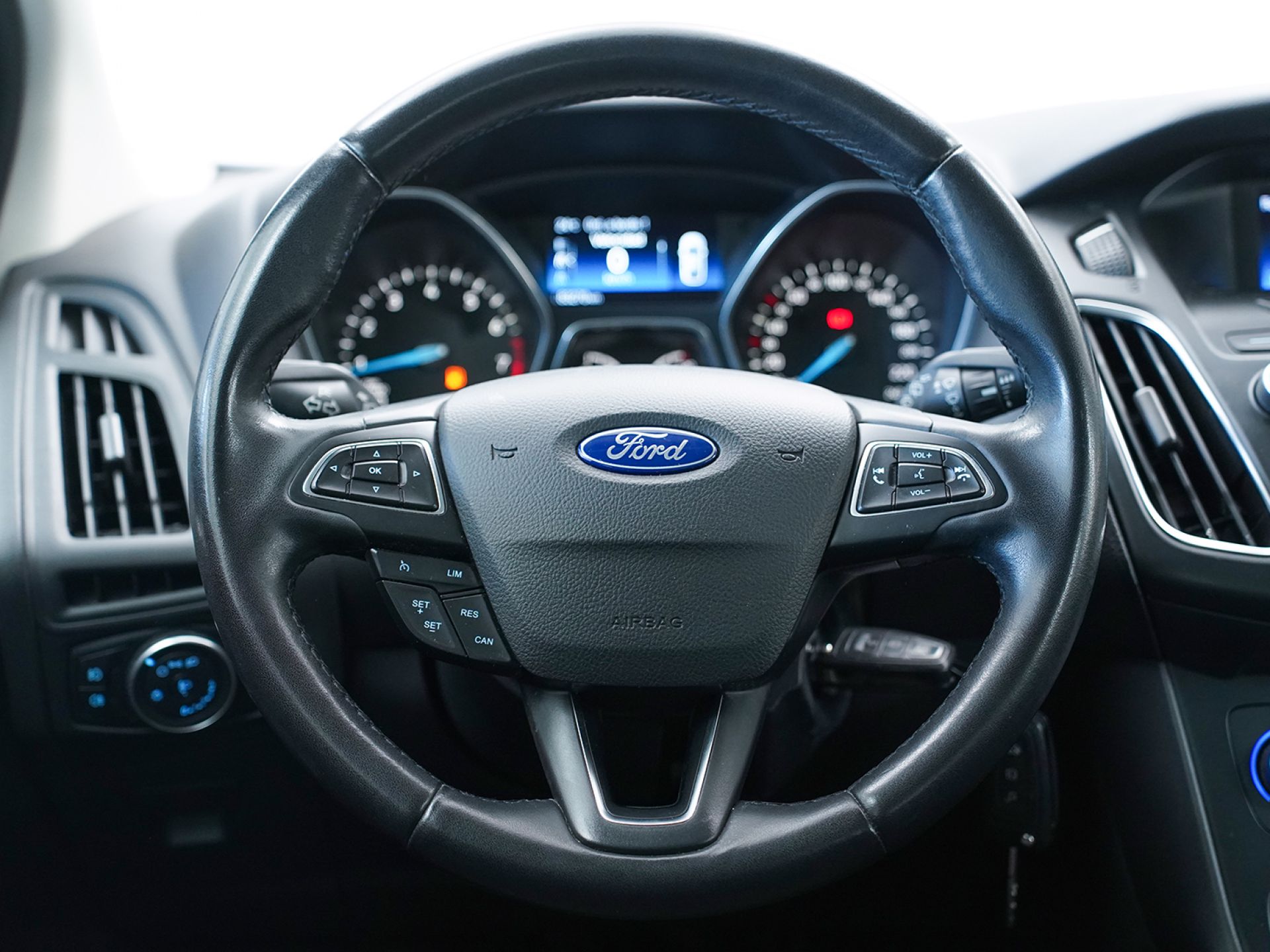 Ford Focus 1.0 Ecoboost Auto-St.-St. 125cv Trend+