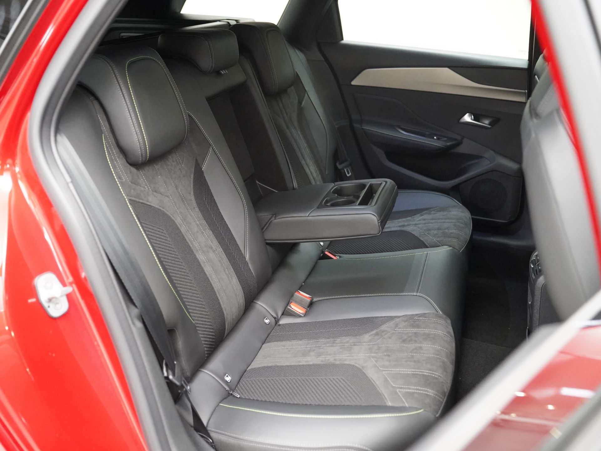 Peugeot 308 SW GT Hybrid PHEV 180 e-EAT8