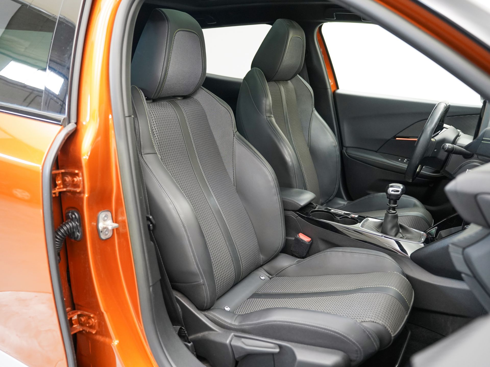 Peugeot 2008 GT Puretech 130 S&S BVM6