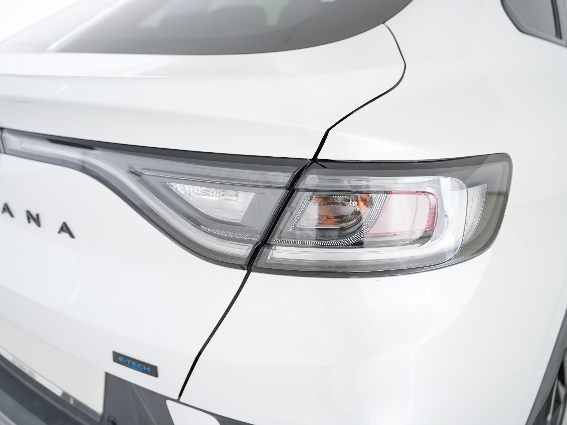 Renault Arkana Esprit Alpine E-TECH full hybrid 105kW