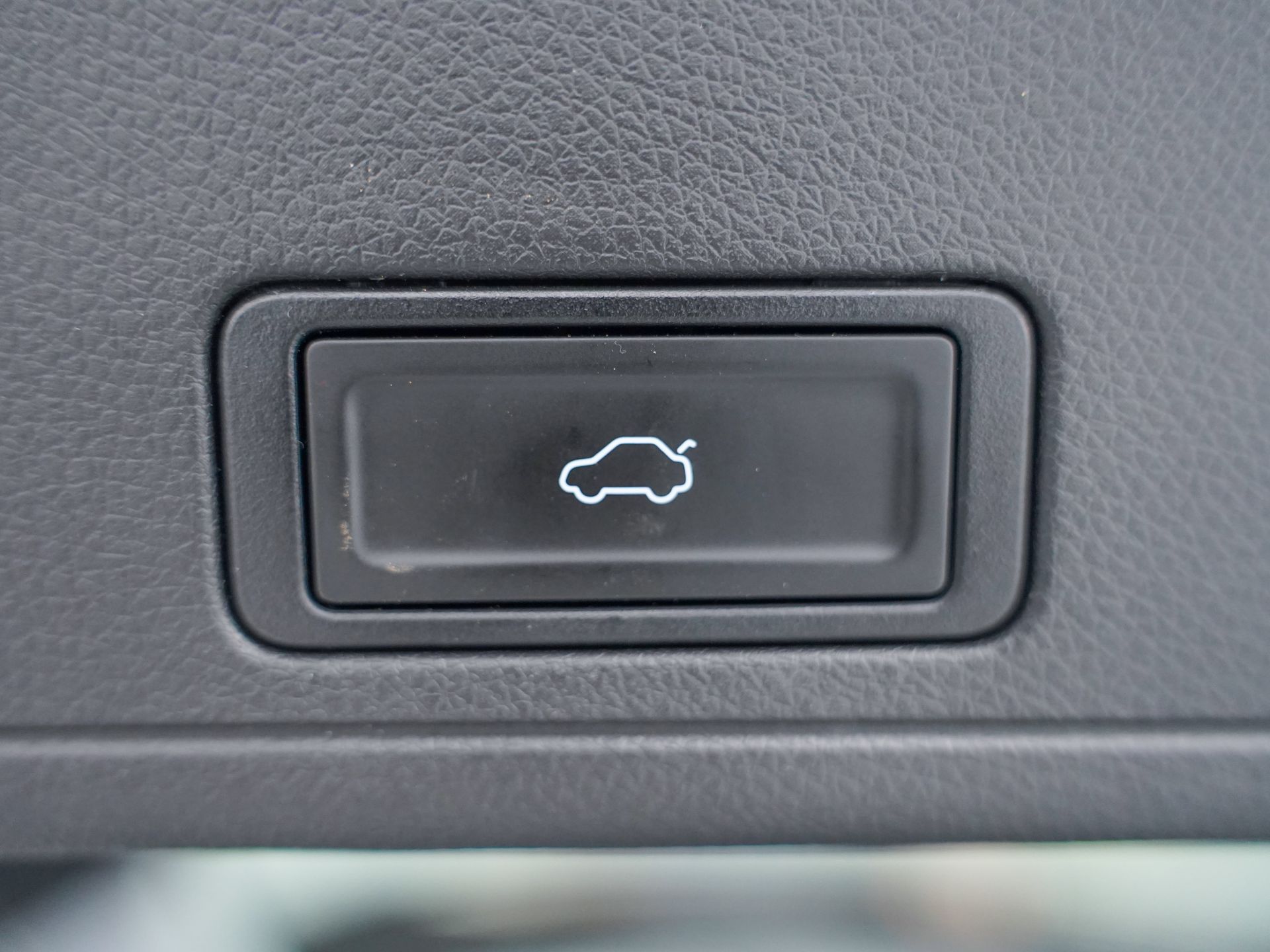 Ebro S800 1.5 TGDI PHEV Luxury E-CVT