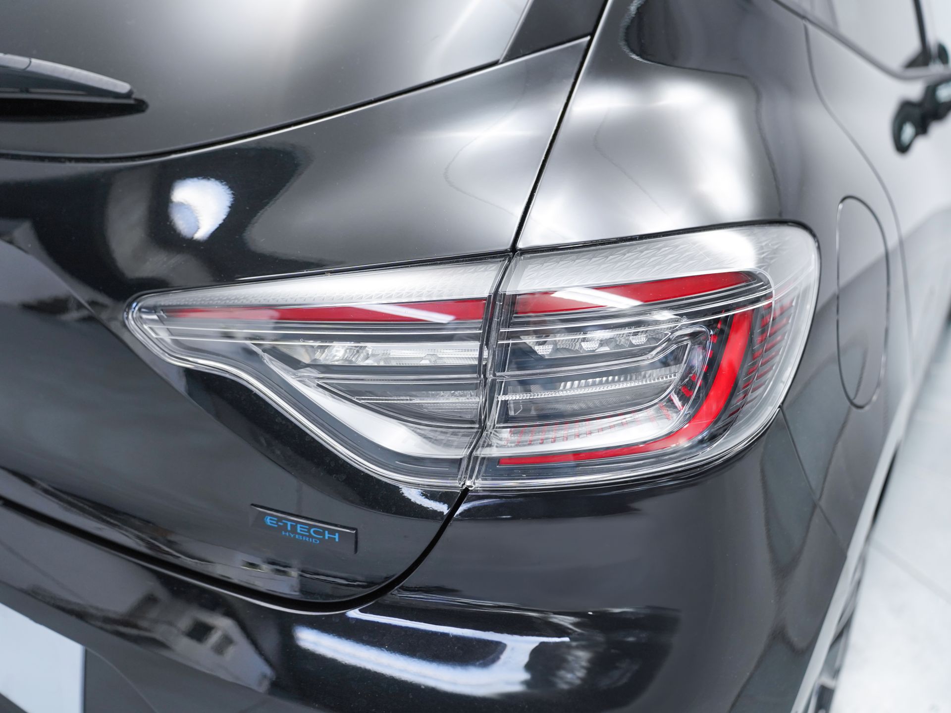 Renault Clio esprit Alpine E-Tech 145 (103kw)