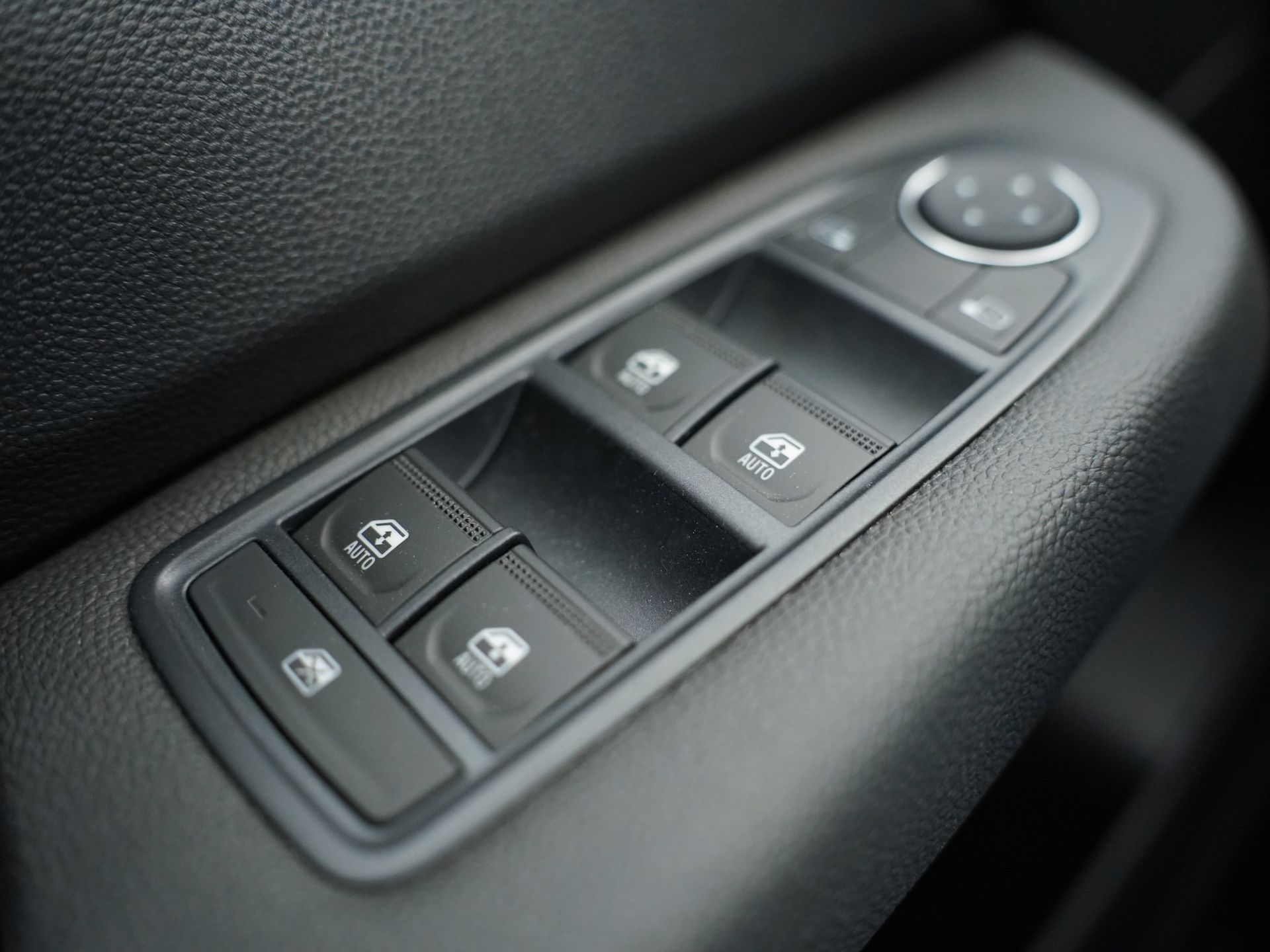 Renault Clio Evolution TCe 100 (74kw) GLP