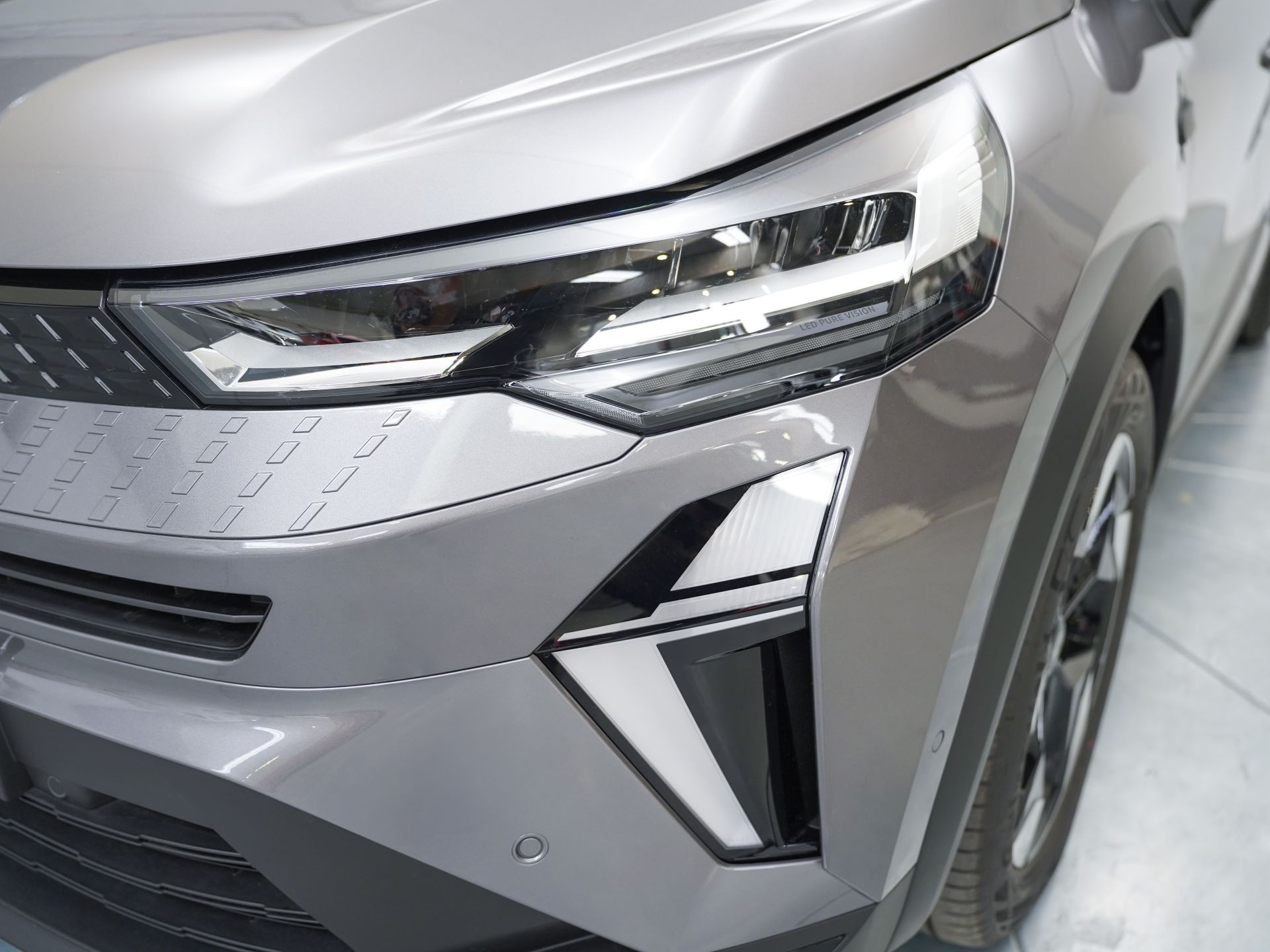 Renault Captur techno Eco-G 100cv (74 kW)