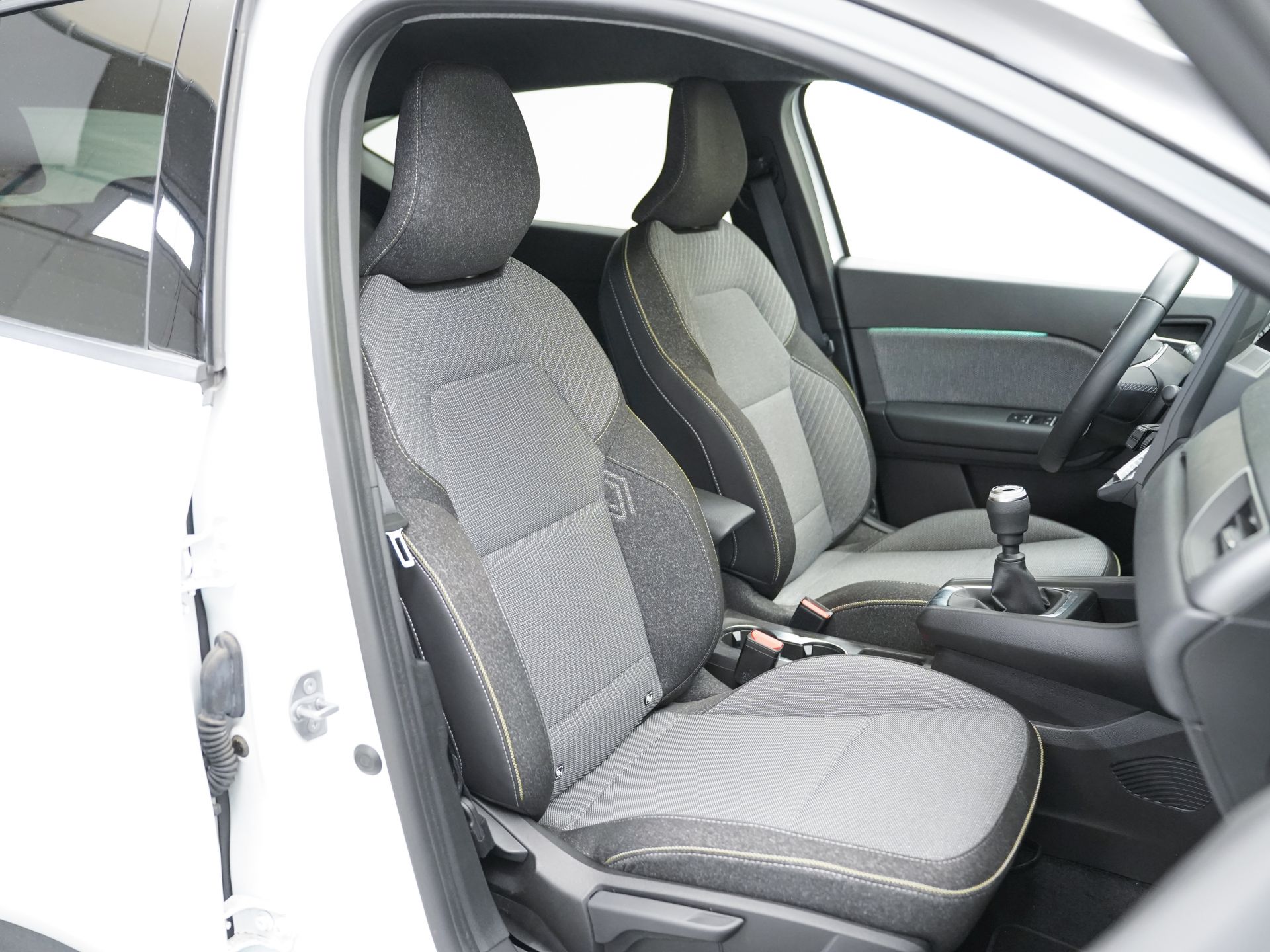 Renault Captur techno Eco-G 100cv (74 kW)