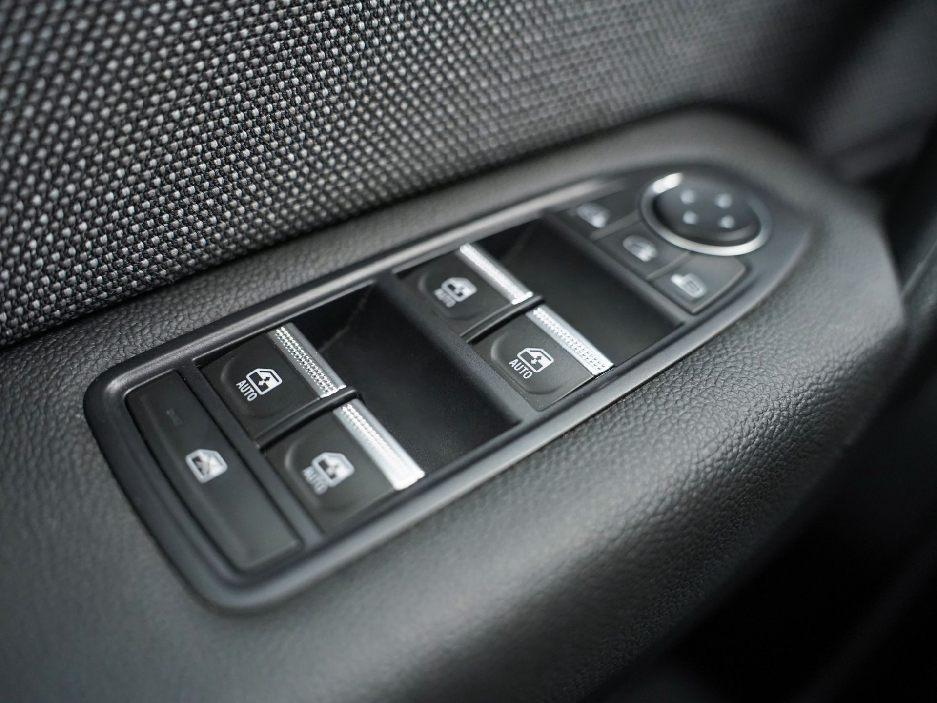 Renault Captur techno Eco-G 100cv (74 kW)