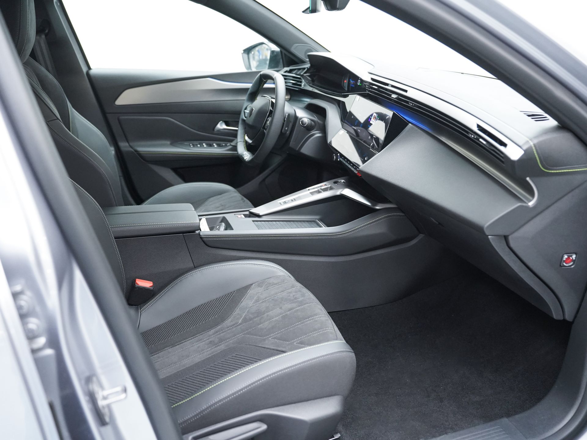 Peugeot 308 5P GT Hybrid PHEV 180 e-EAT8