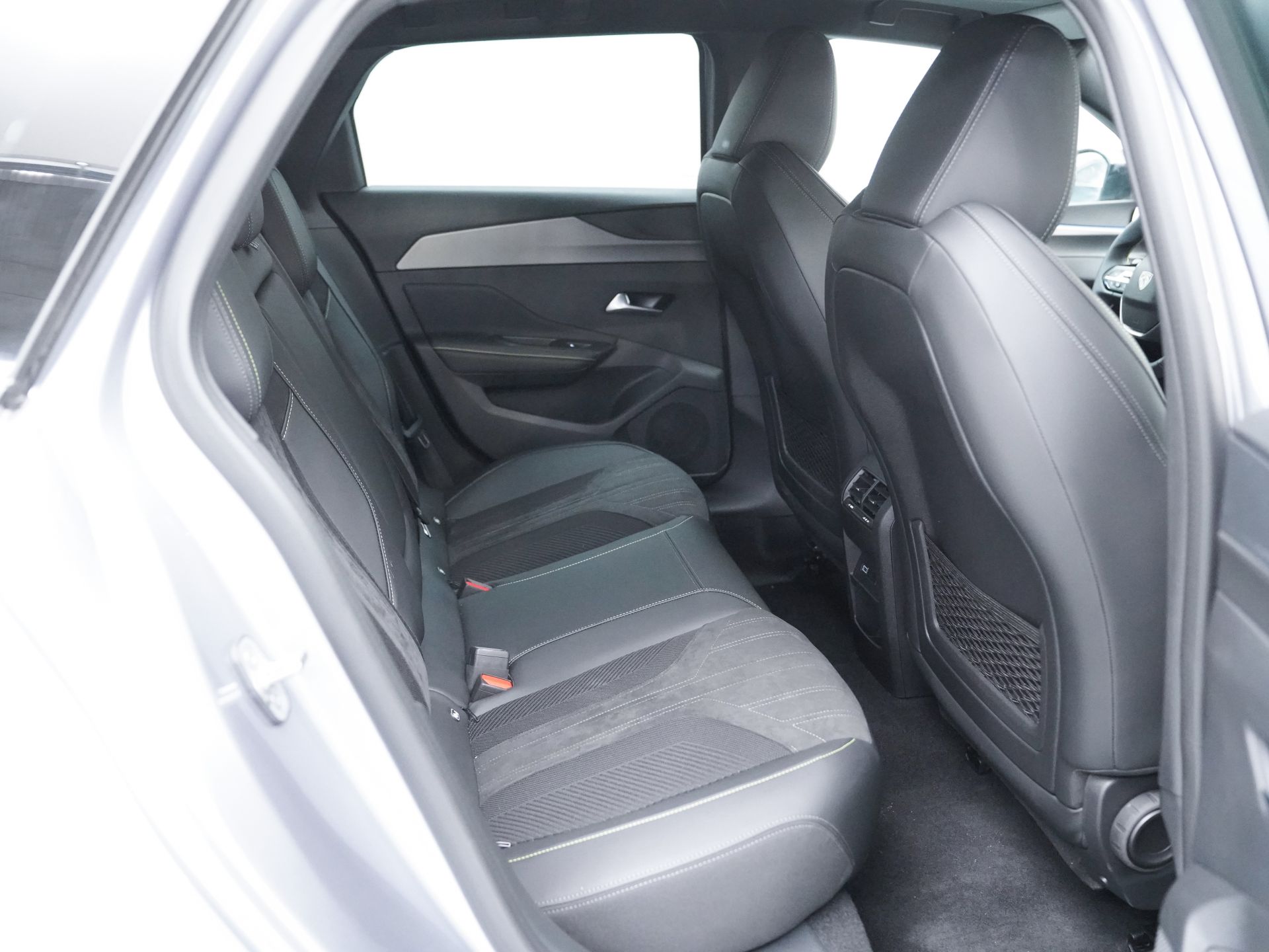 Peugeot 308 5P GT Hybrid PHEV 180 e-EAT8