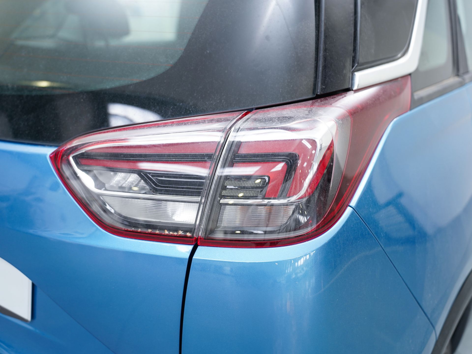 Opel Crossland X 1.2 81kW Design Line 120 Aniversario S/S