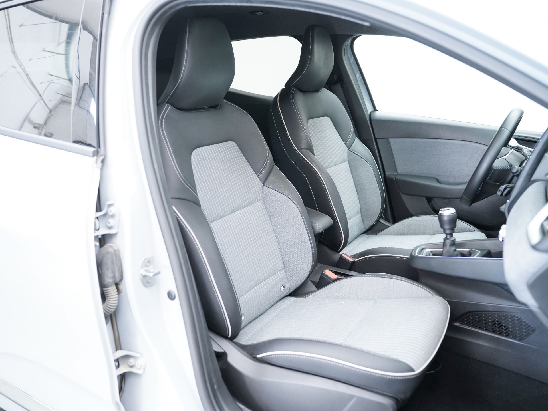 Renault Clio Techno TCe 100 (74kw) GLP