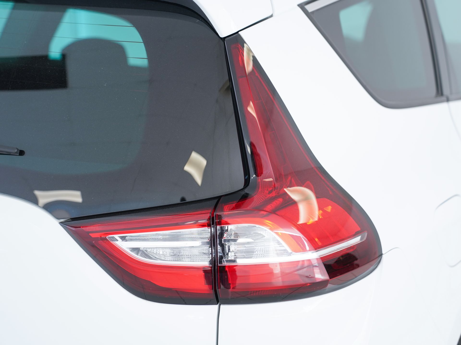 Renault Grand Scenic Zen TCe 97kW (130CV)