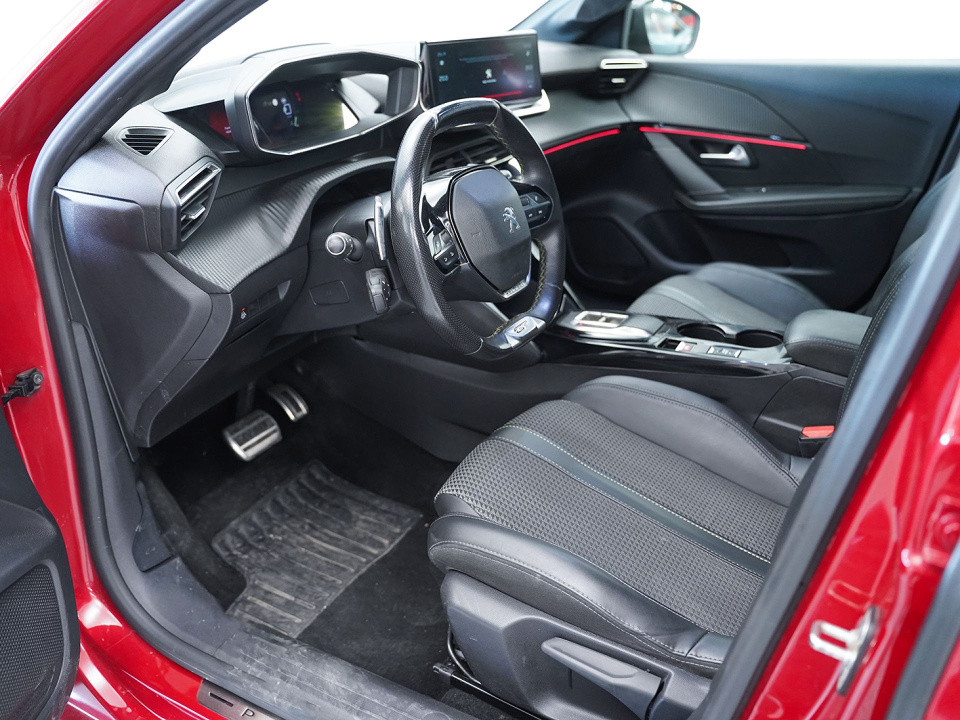 Peugeot 208 PureTech 96kW (130CV) EAT8 GT