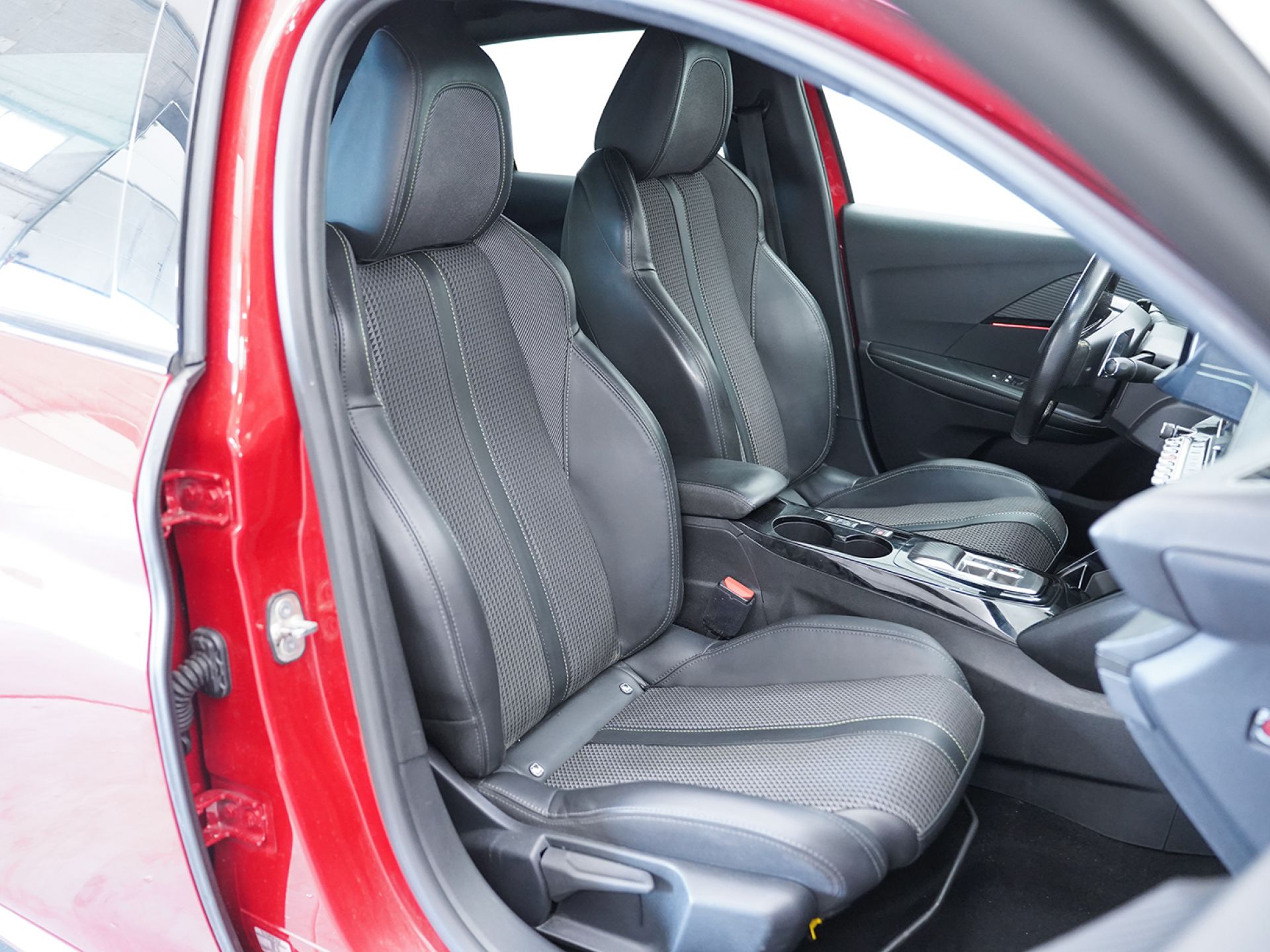 Peugeot 208 PureTech 96kW (130CV) EAT8 GT