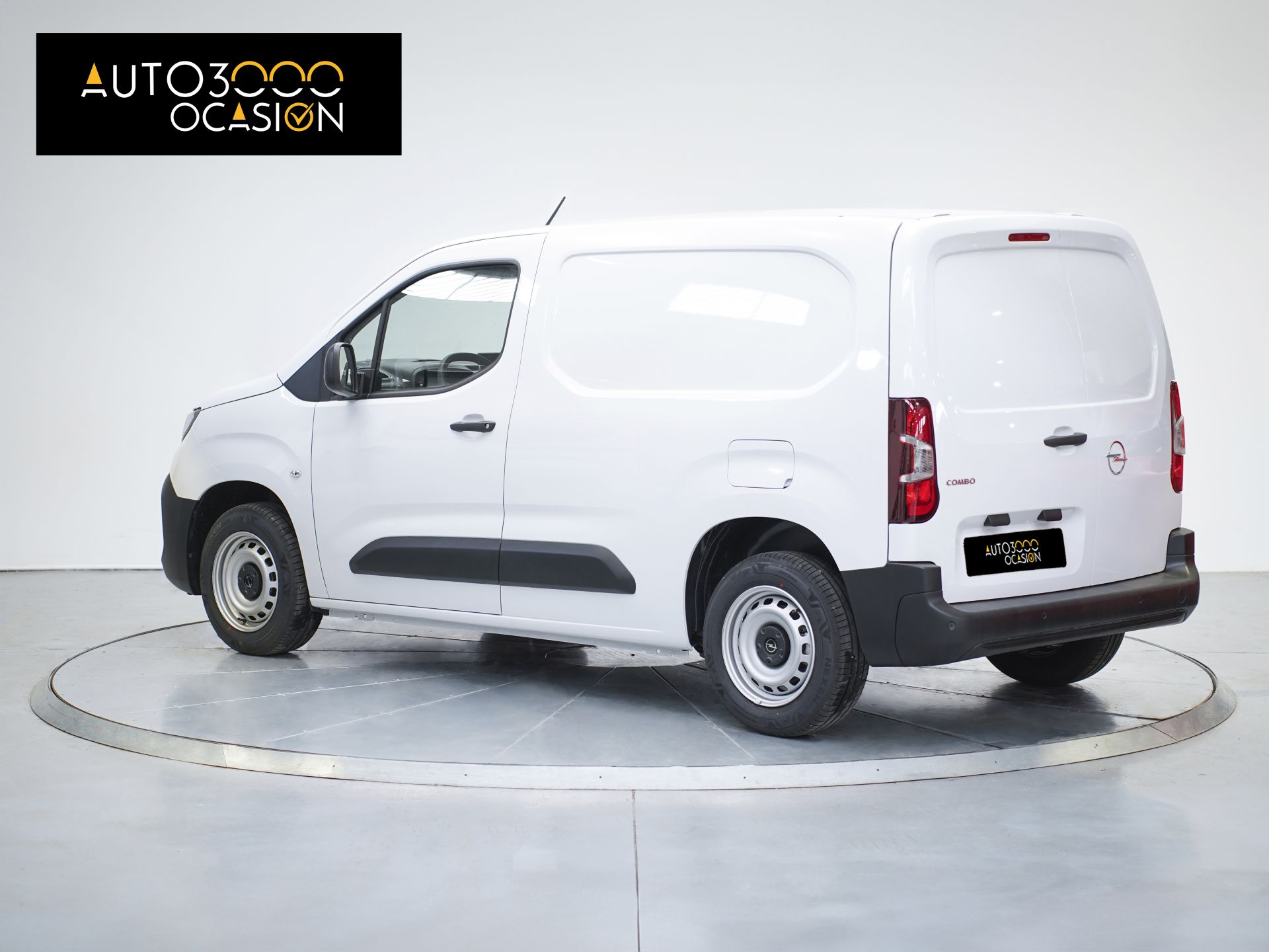 Opel Combo Cargo M 1000kg Diesel 1.5 100HP S&S MT E