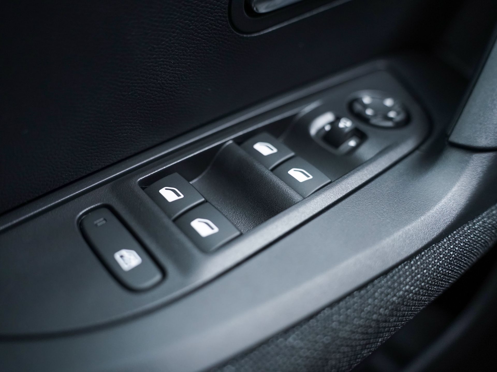 Peugeot 2008 Style Gasolina 100 S&S 6 Vel. MAN