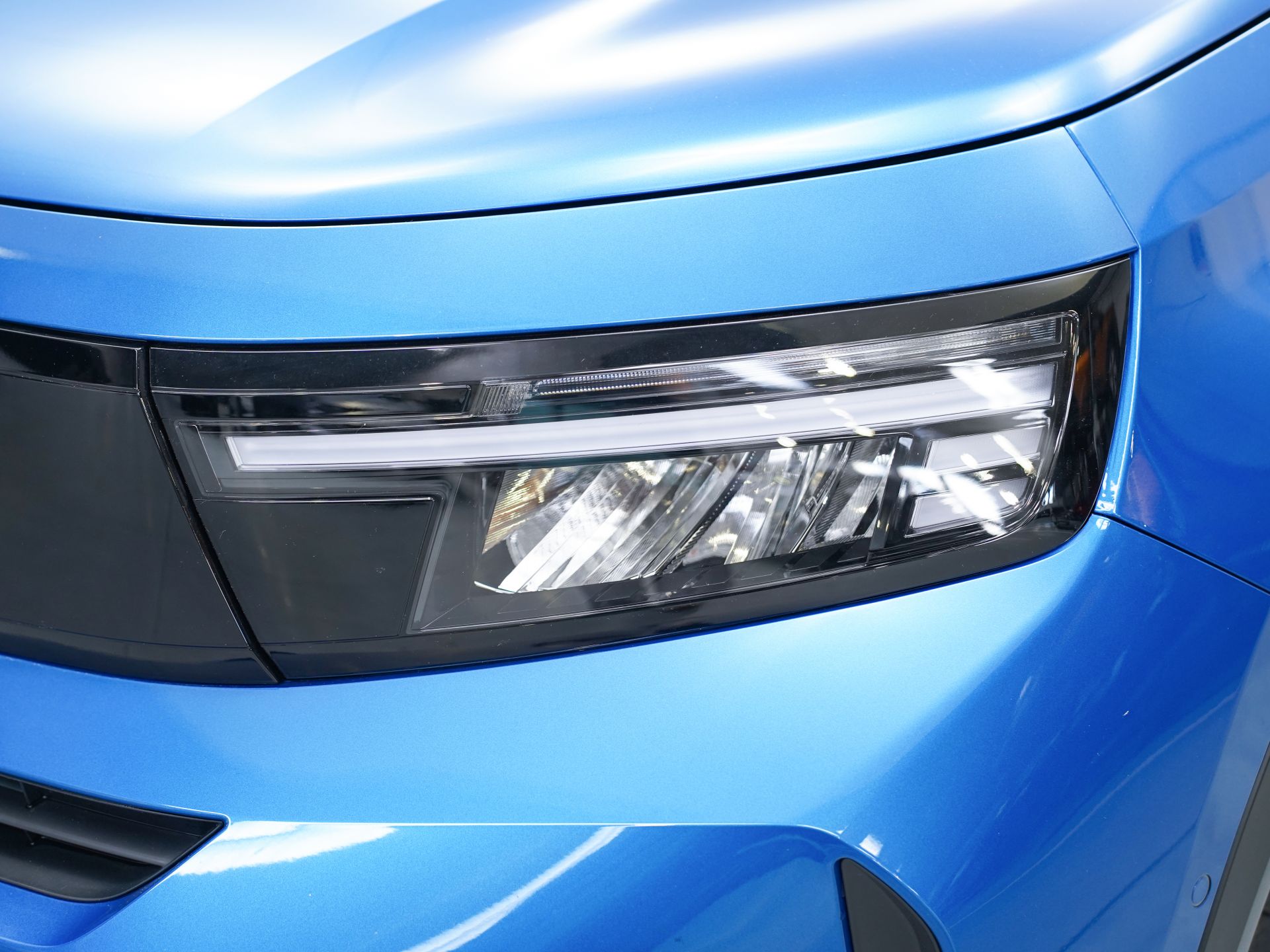 Opel Frontera 1.2T XHT Hybrid eDCT6 107kW GS