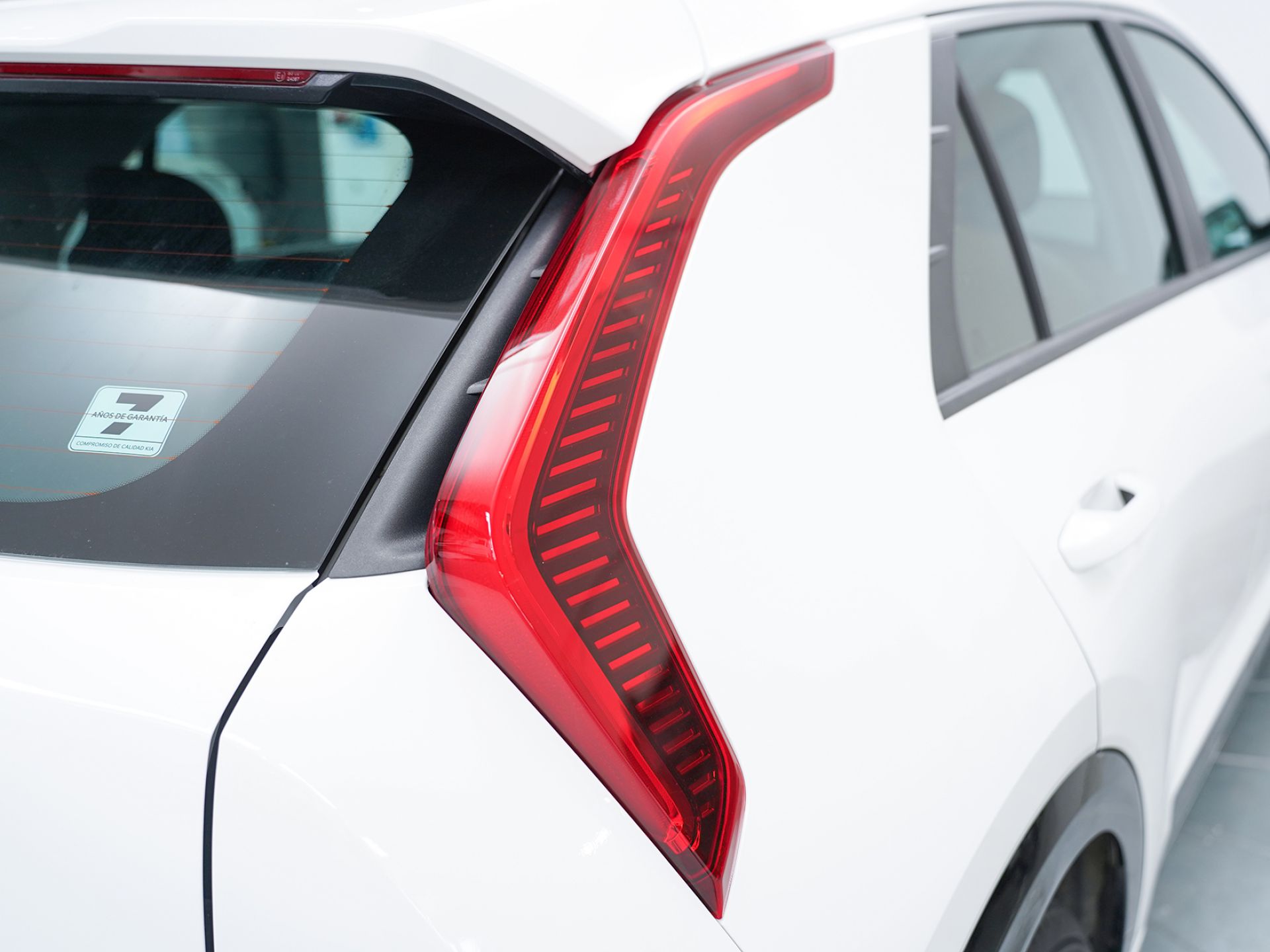 Kia Niro 1.6 GDi HEV 104kW (141CV) Drive