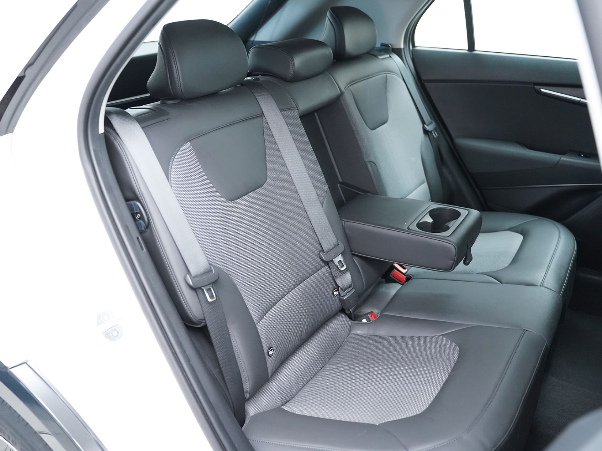 Kia Niro 1.6 GDi HEV 104kW (141CV) Drive