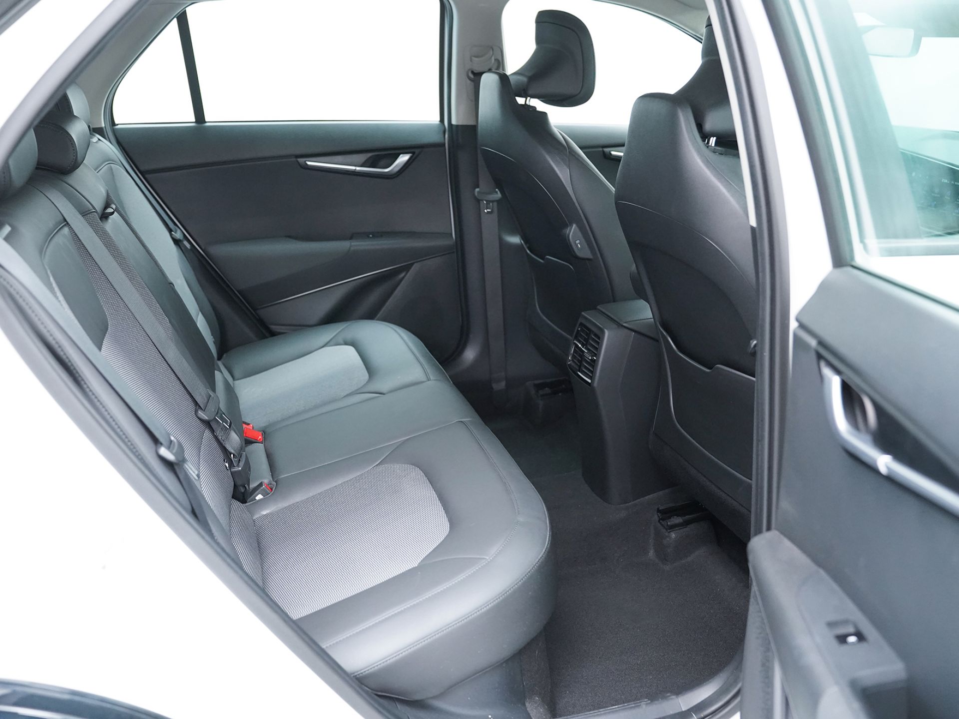 Kia Niro 1.6 GDi HEV 104kW (141CV) Drive