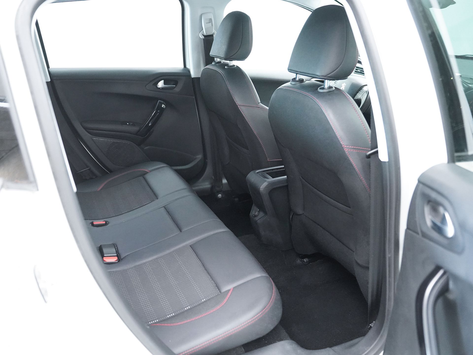 Peugeot 2008 Allure 1.2 PureTech 96KW (130CV)