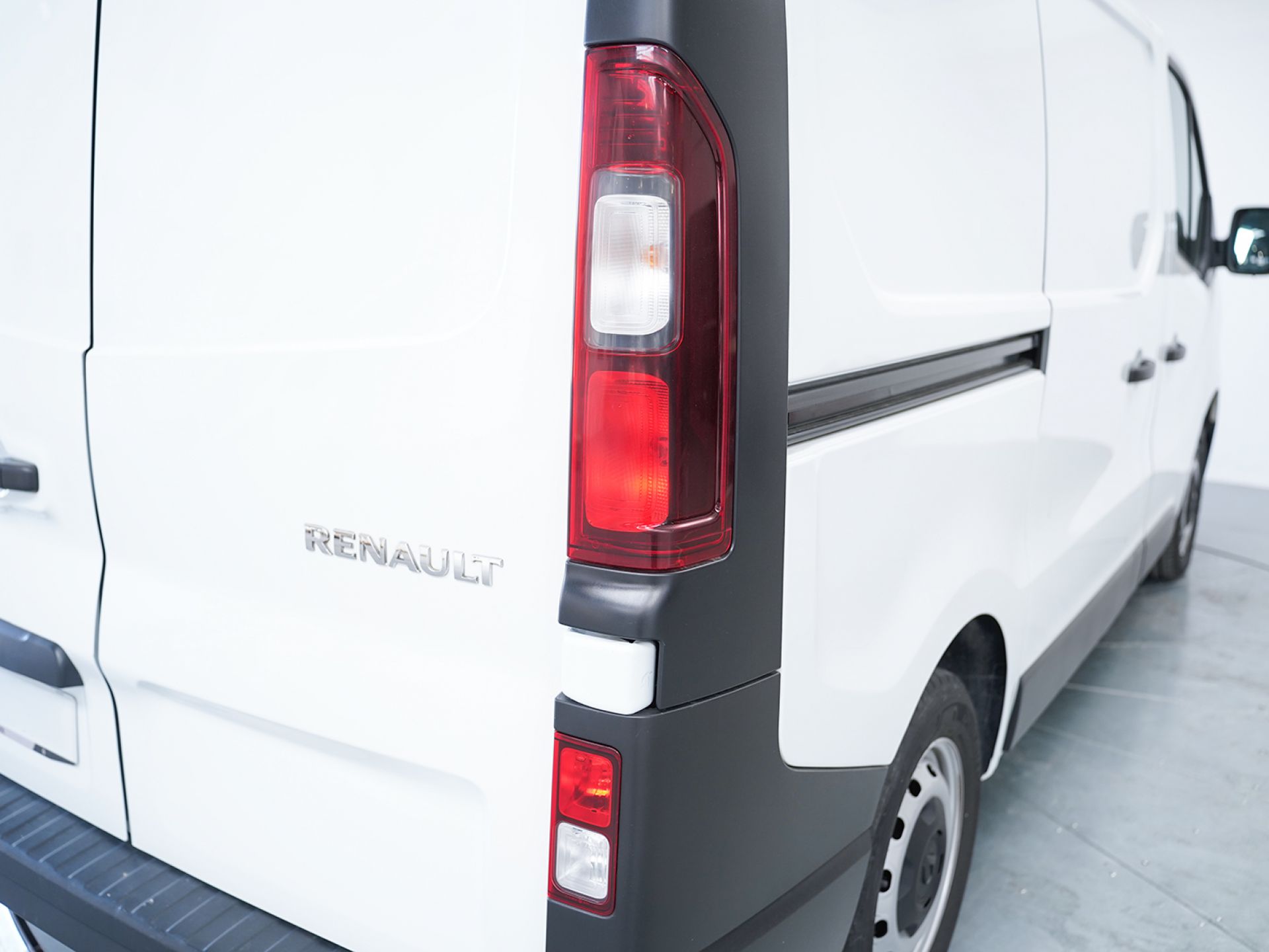 Renault Trafic Furgón L1H1 Blue dCi 96 Kw (130 CV) CUA