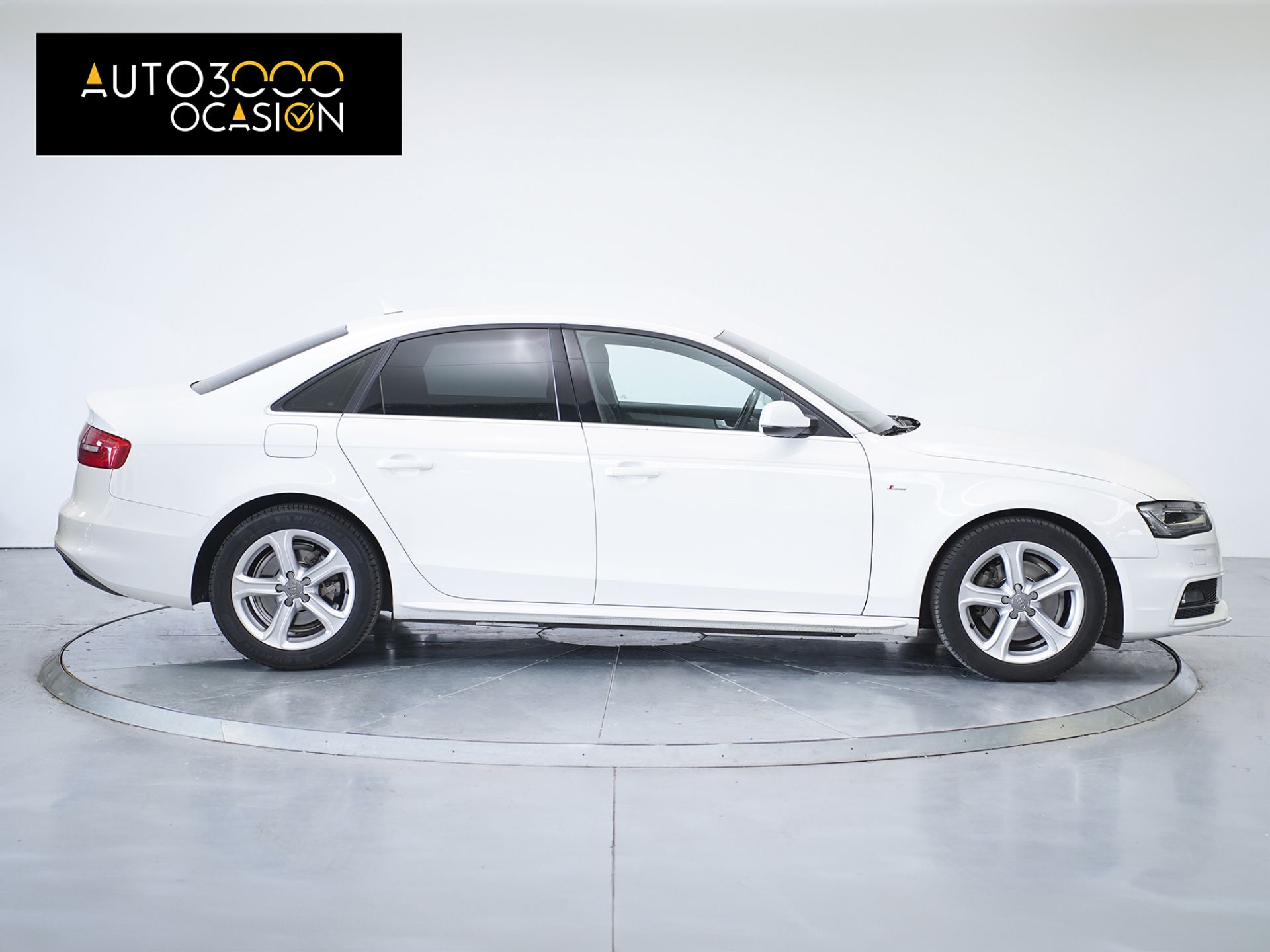 Audi A4 2.0 TDI clean dies 190cv quatt S line ed